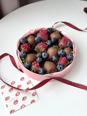 Fresh Strawberry with Blueberry